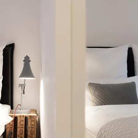 Der Gaensbuehl Auf Der Stadtmauer 3*