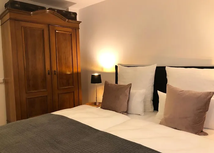 Der Gaensbuehl Auf Der Stadtmauer